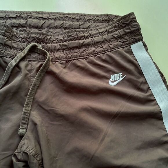 Vintage Nike Black Track Knickers Pant Shorts Women M 8-10 Inseam 16.5 - Picture 4 of 10